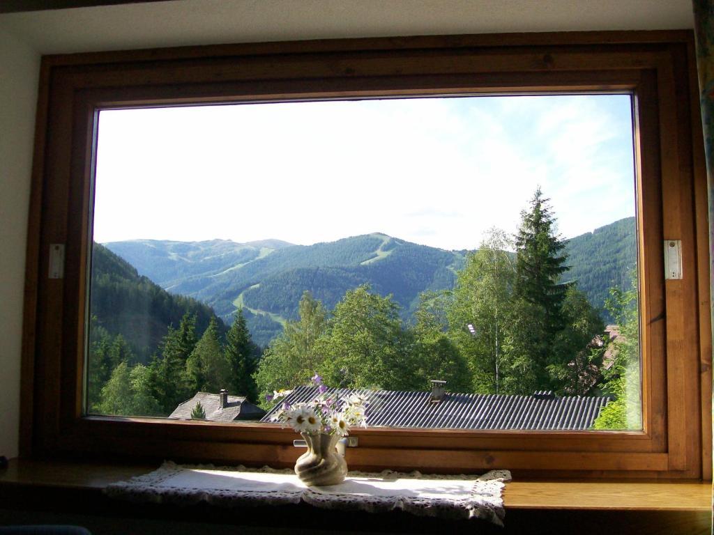 Appartement Latschen - Ferienhaus Bad Kleinkirchheim Buitenkant foto